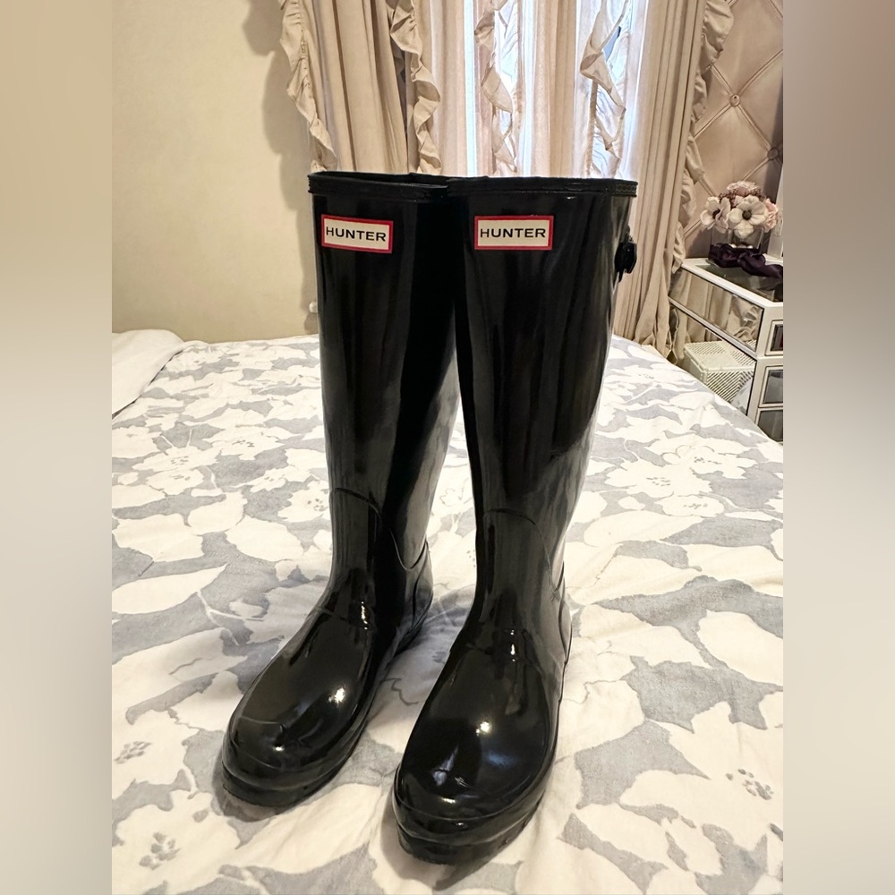 HUNTER WOMEN'S TALL BACK ADJUSTABLE GLOSS RAIN BOOTS